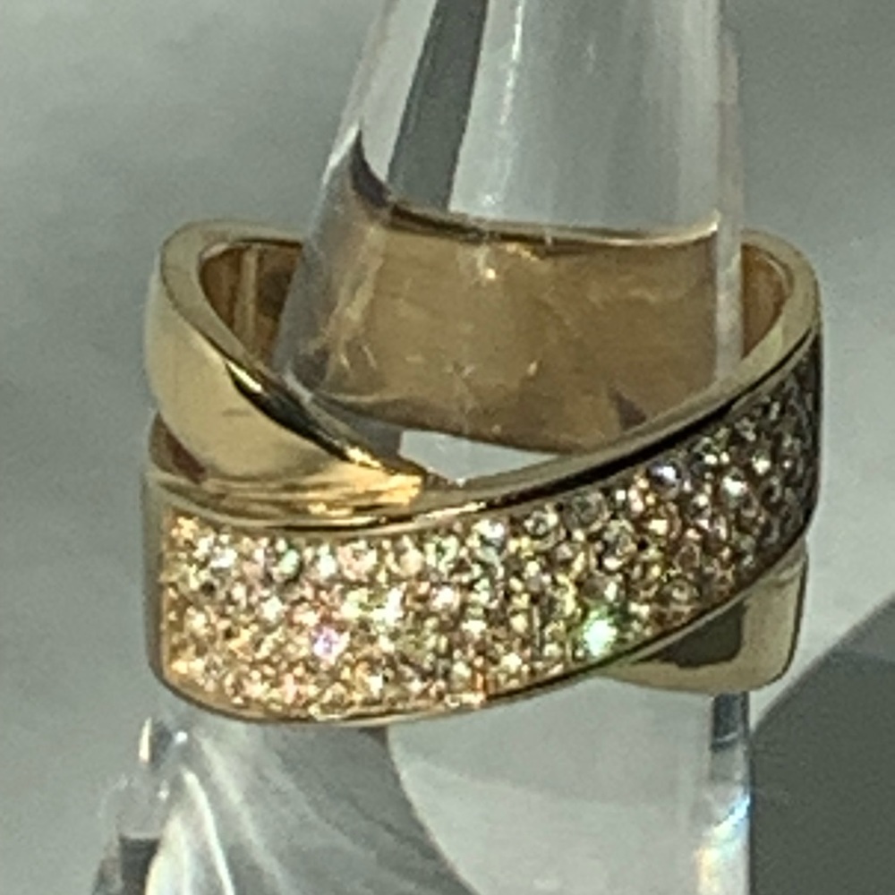 Michael Kors crisscross pave ring Size 6 gold tone